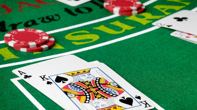 Common blackjack mistakes by beginners & how to avoid