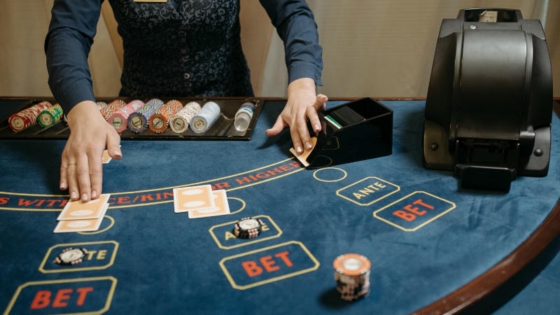 10CRIC offers cricket betting and casino games with fast payouts