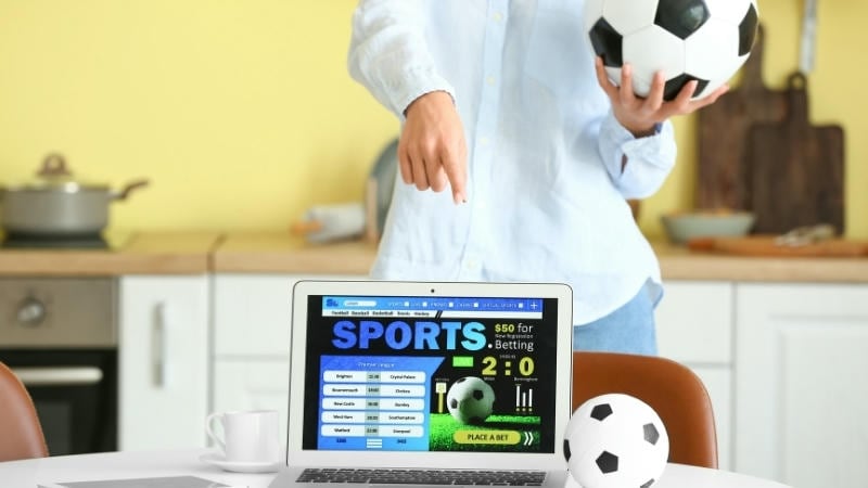 Bad interfaces and errors disrupt gameplay and reduce trust